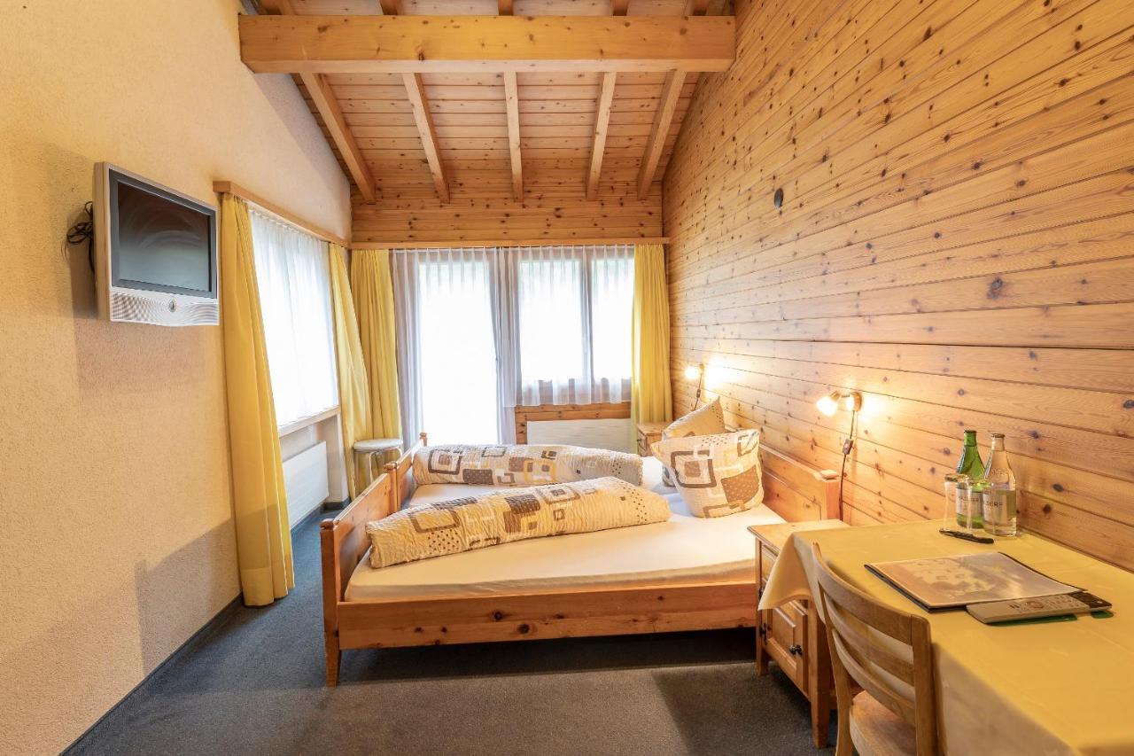 Landgasthof Sommerfeld Pragg-Jenaz Exterior foto