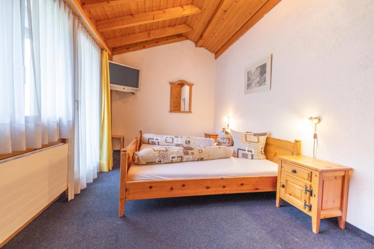 Landgasthof Sommerfeld Pragg-Jenaz Exterior foto